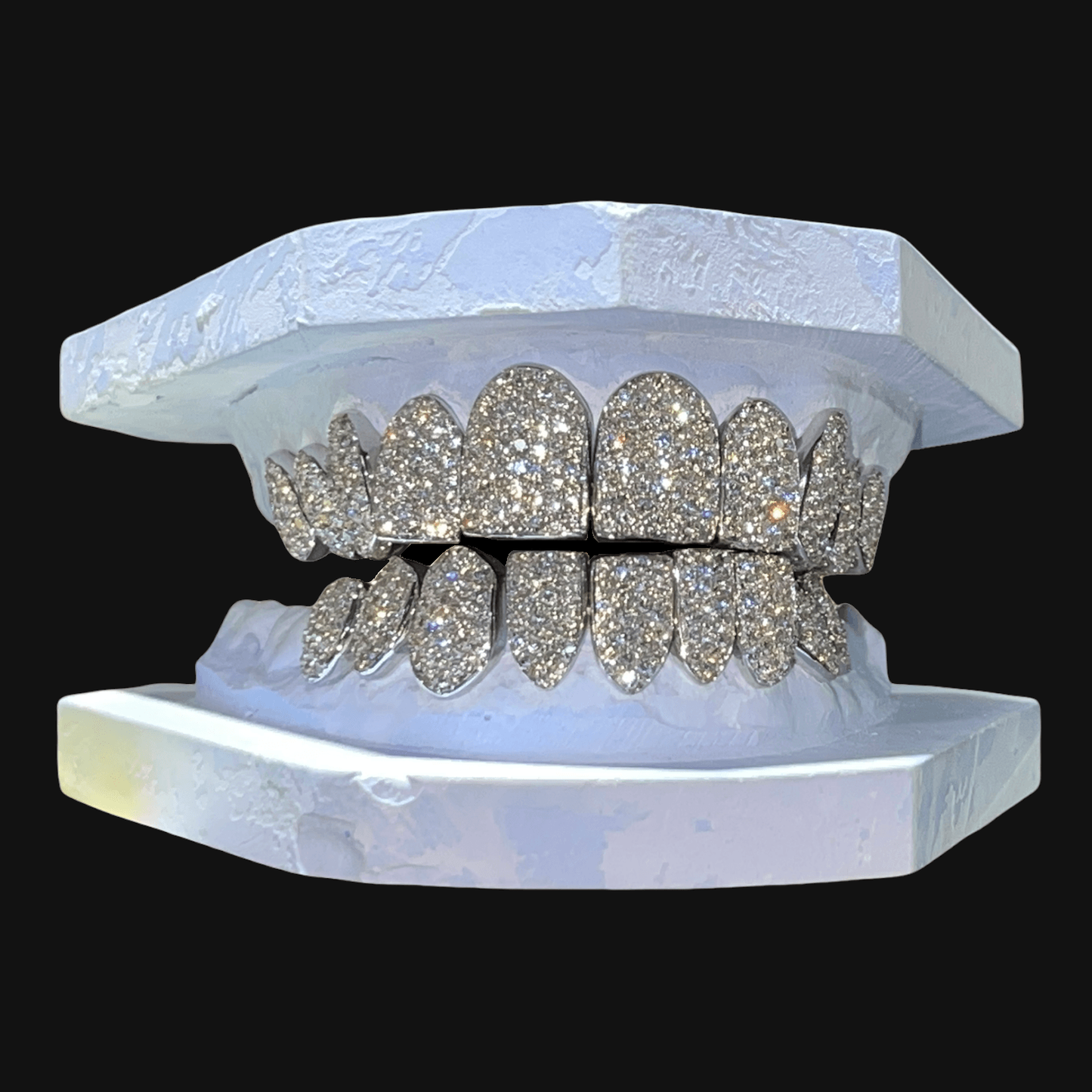 VVS QUALITY NATURAL DIAMONDS GRILLZ